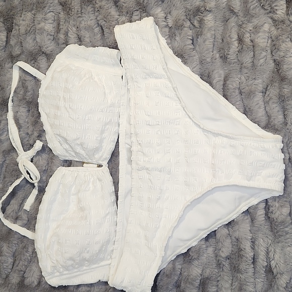 White Textured Bikini Set - Picture 1 of 5